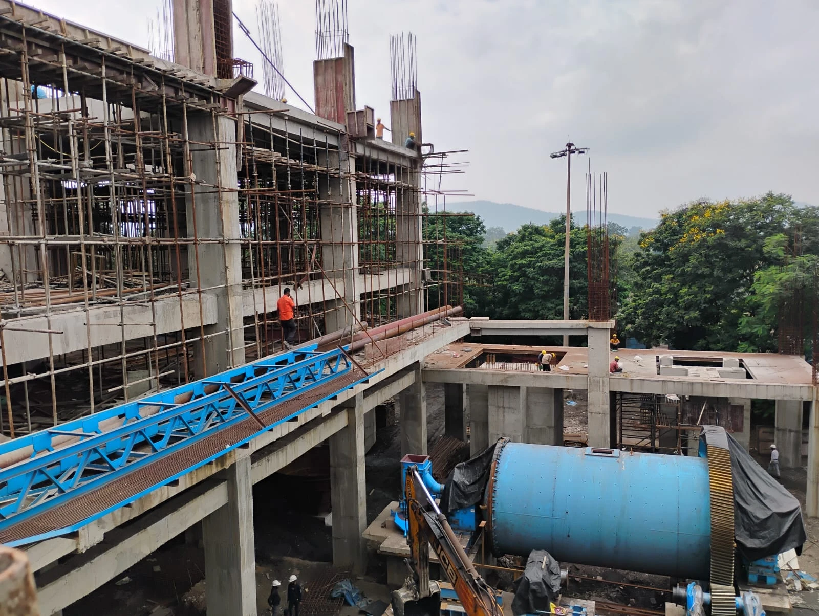 Multi-storey building framework